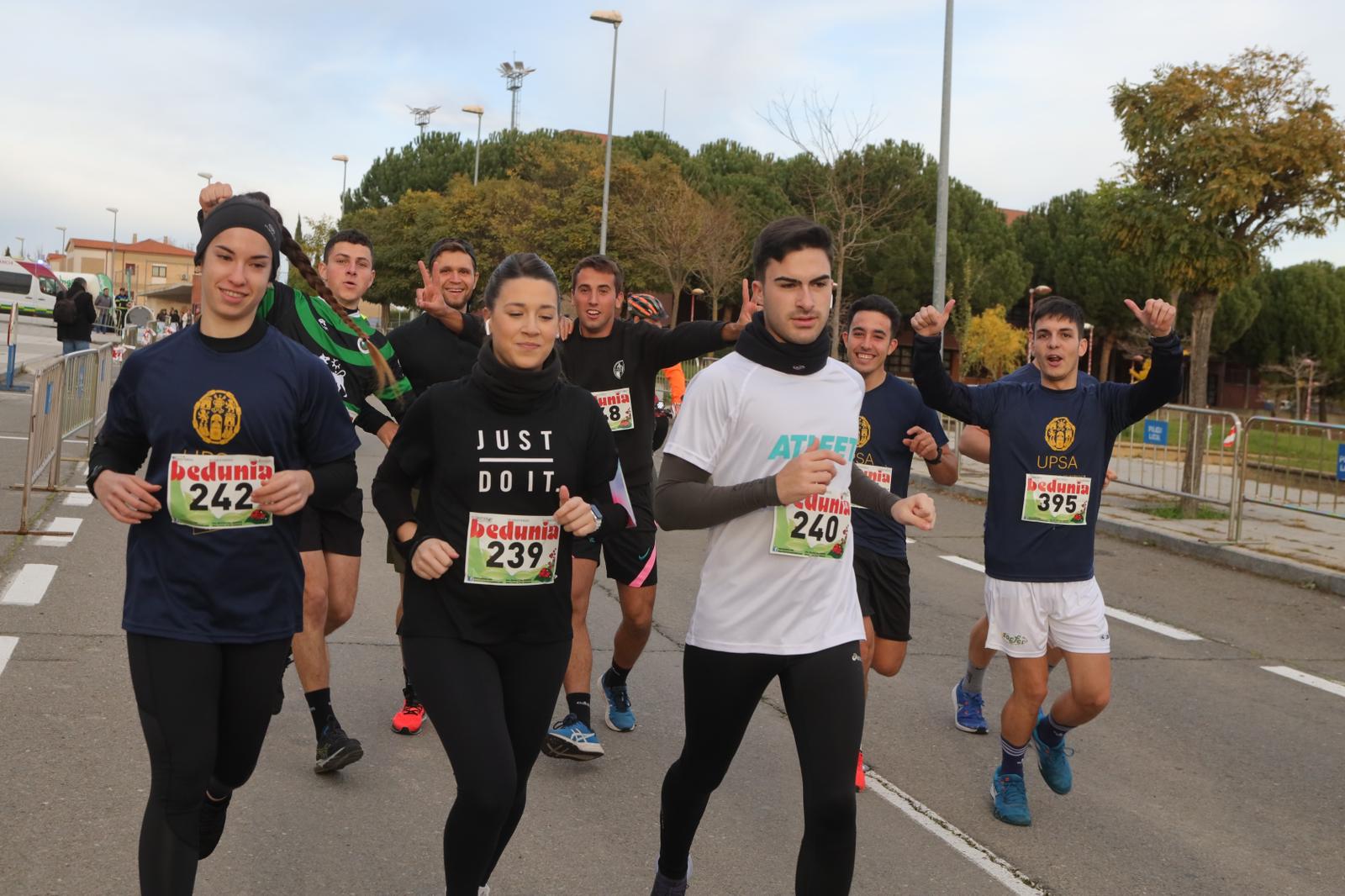 Fotos: La VII San Silvestre Universitaria UPSA, una cita solidaria