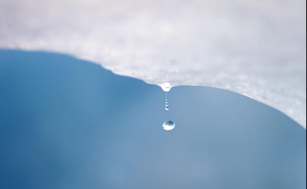 Gota de agua en la Patagonia.