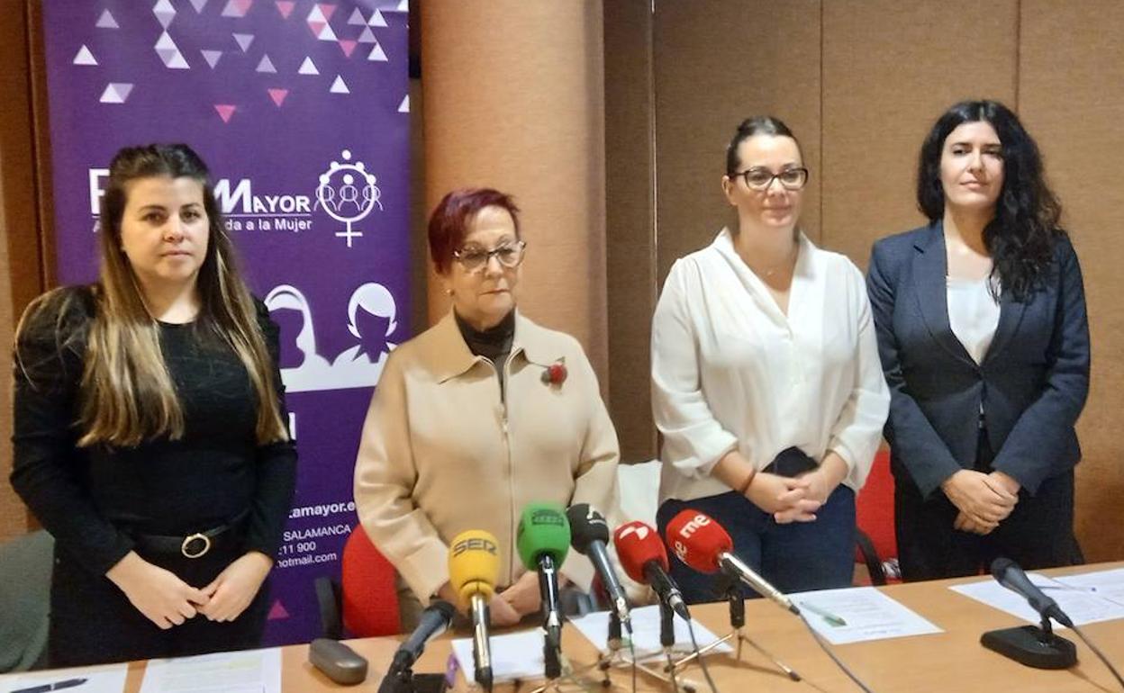 Paula Málaga, Ascensión Iglesias, Jesica Joaquín y Mercedes Díaz.