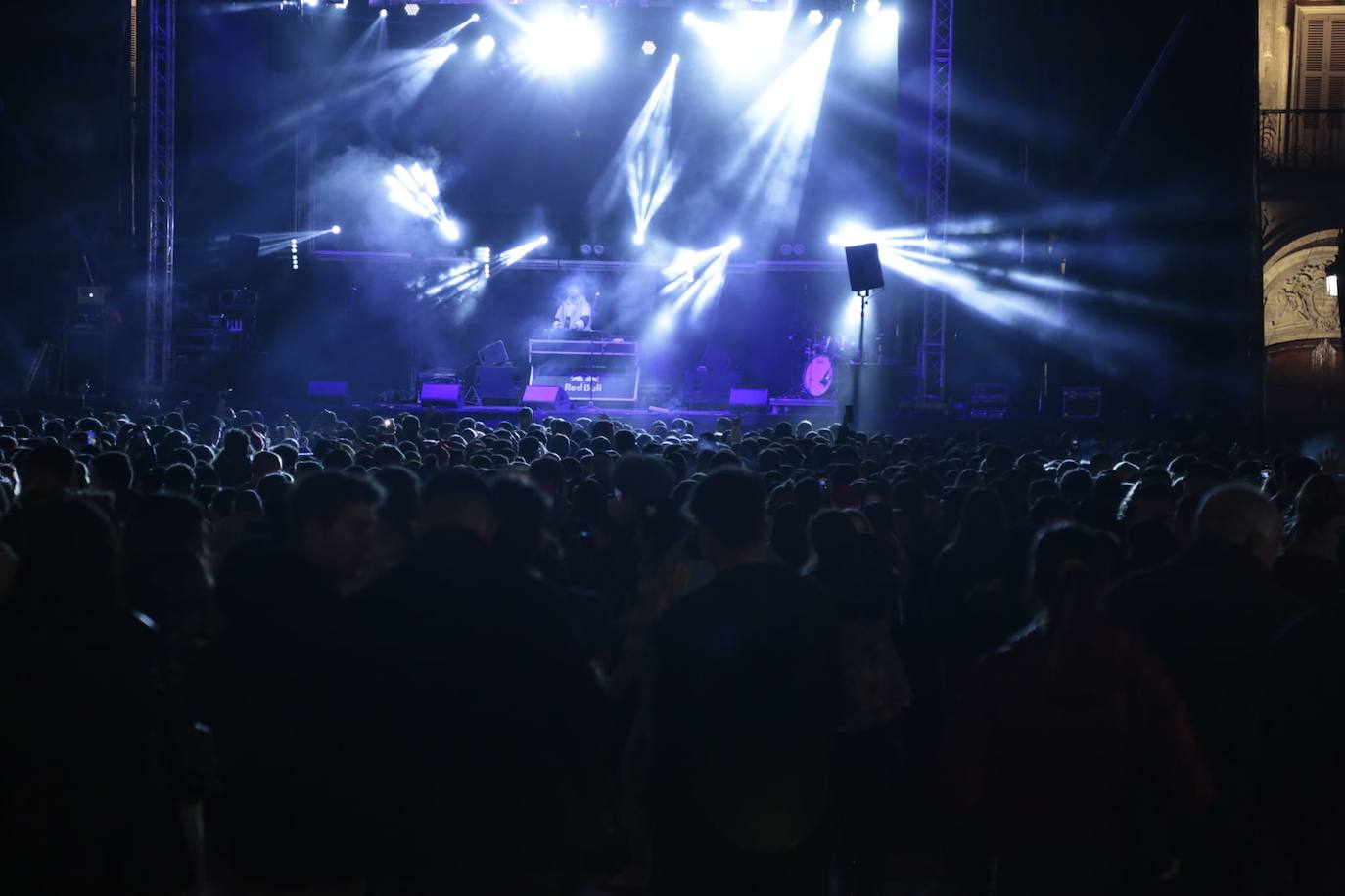 Asistentes a la edición de 2022 del Fin de Año Univeristario. 