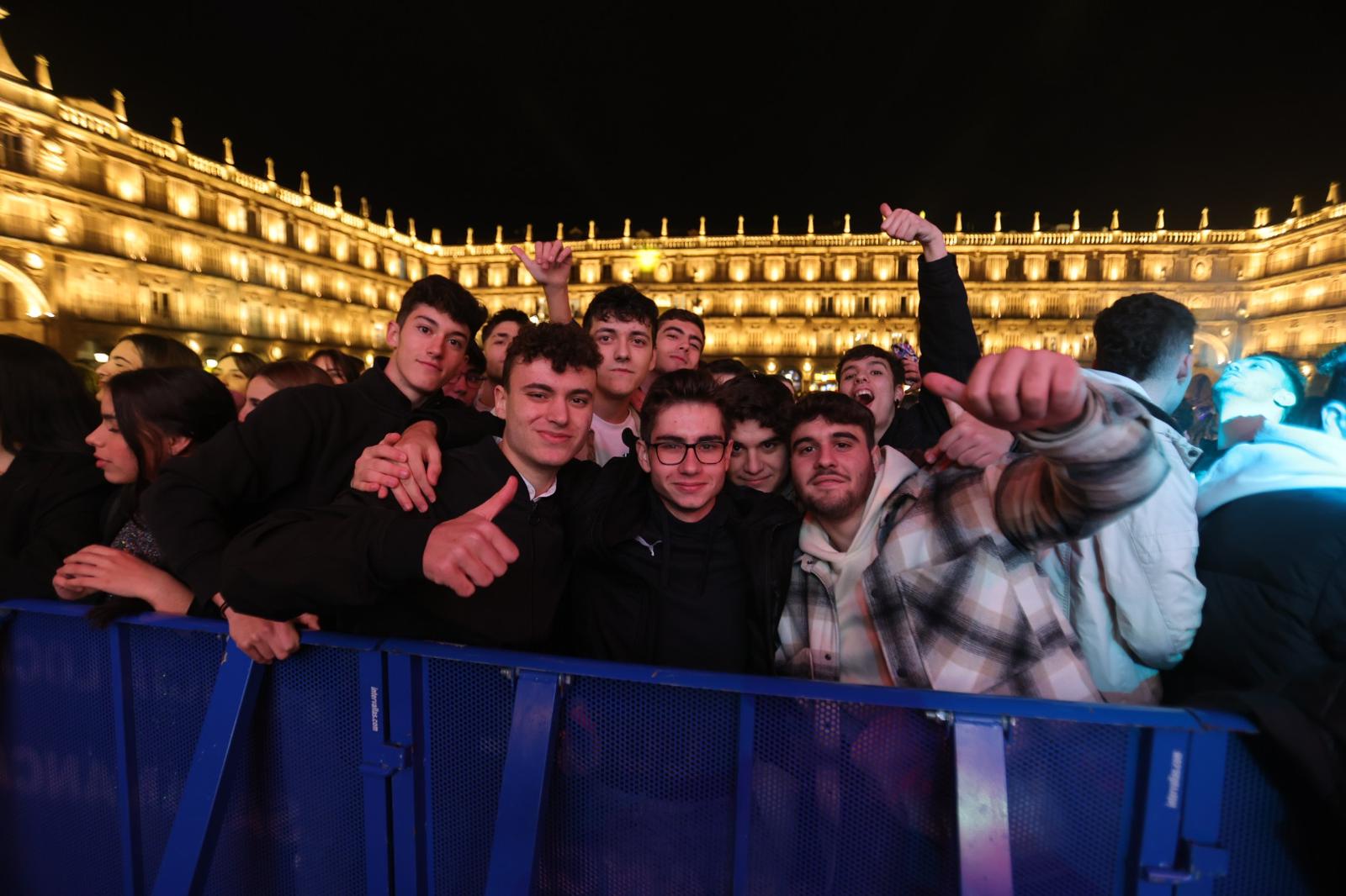 Fotos: Miles de jóvenes disfrutan de un fin de año anticipado