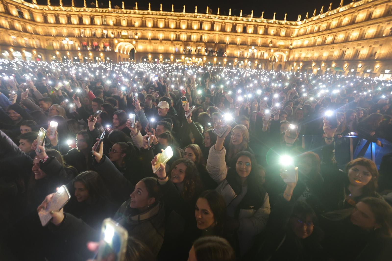 Fotos: Miles de jóvenes disfrutan de un fin de año anticipado