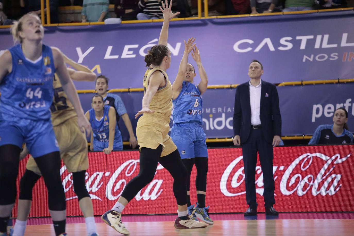 Fotos: CB Avenida-Barça CBS