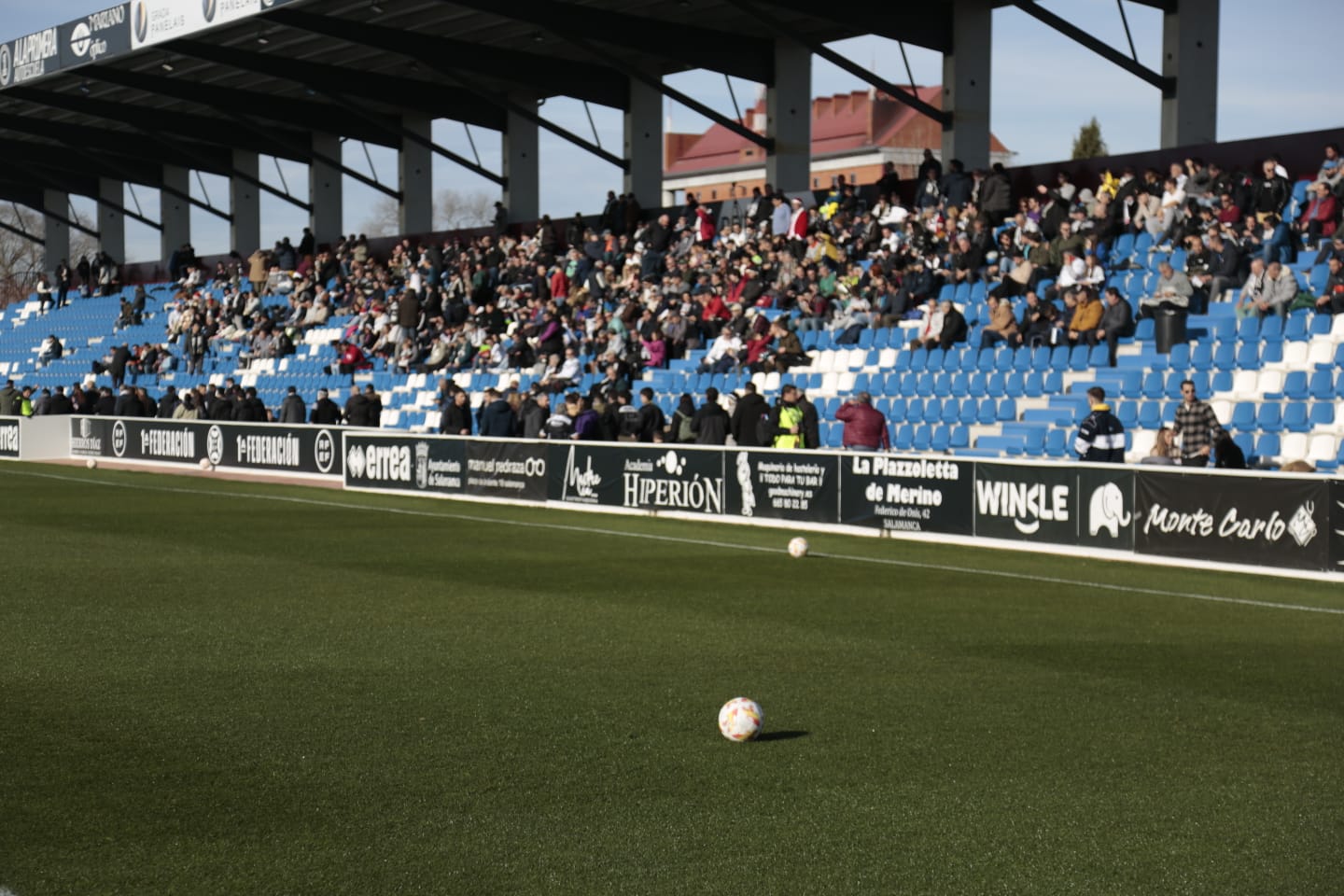 Fotos: Unionistas encaja una goleada del Celta B en el último partido del año (0-3)