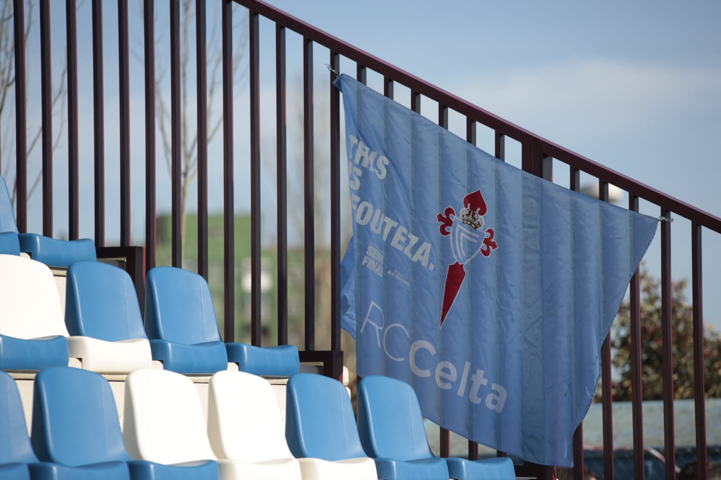 Fotos: Unionistas encaja una goleada del Celta B en el último partido del año (0-3)