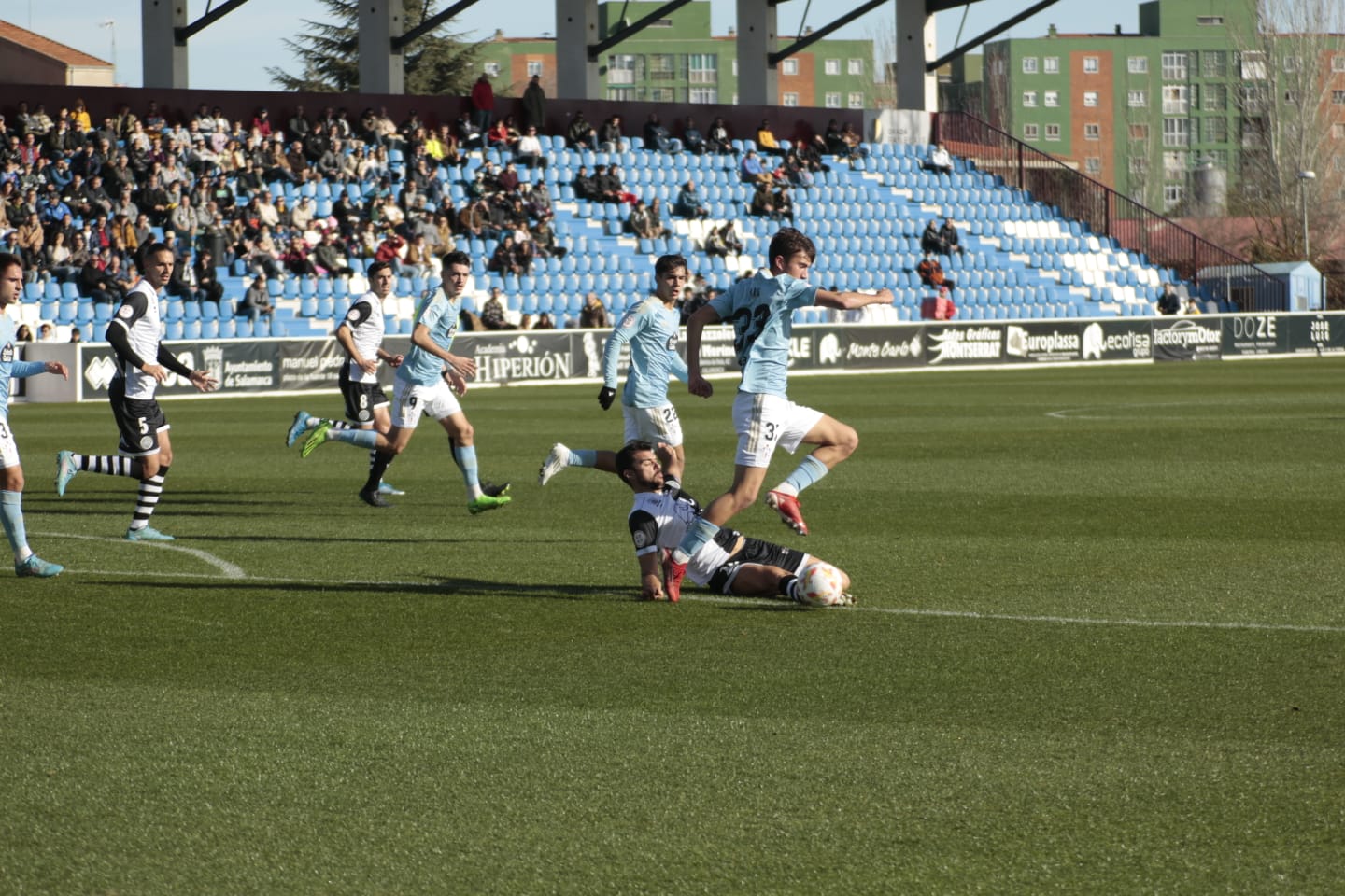 Fotos: Unionistas encaja una goleada del Celta B en el último partido del año (0-3)