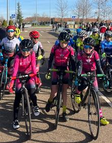 Imagen secundaria 2 - La V Carrera del Pavo reúne a 200 adeptos a la bici en Salamanca