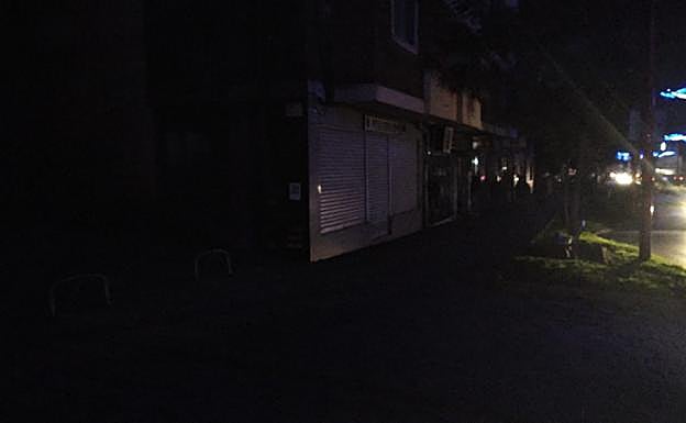 Toda la zona de la Avenida de Madrid se quedó a oscuras.