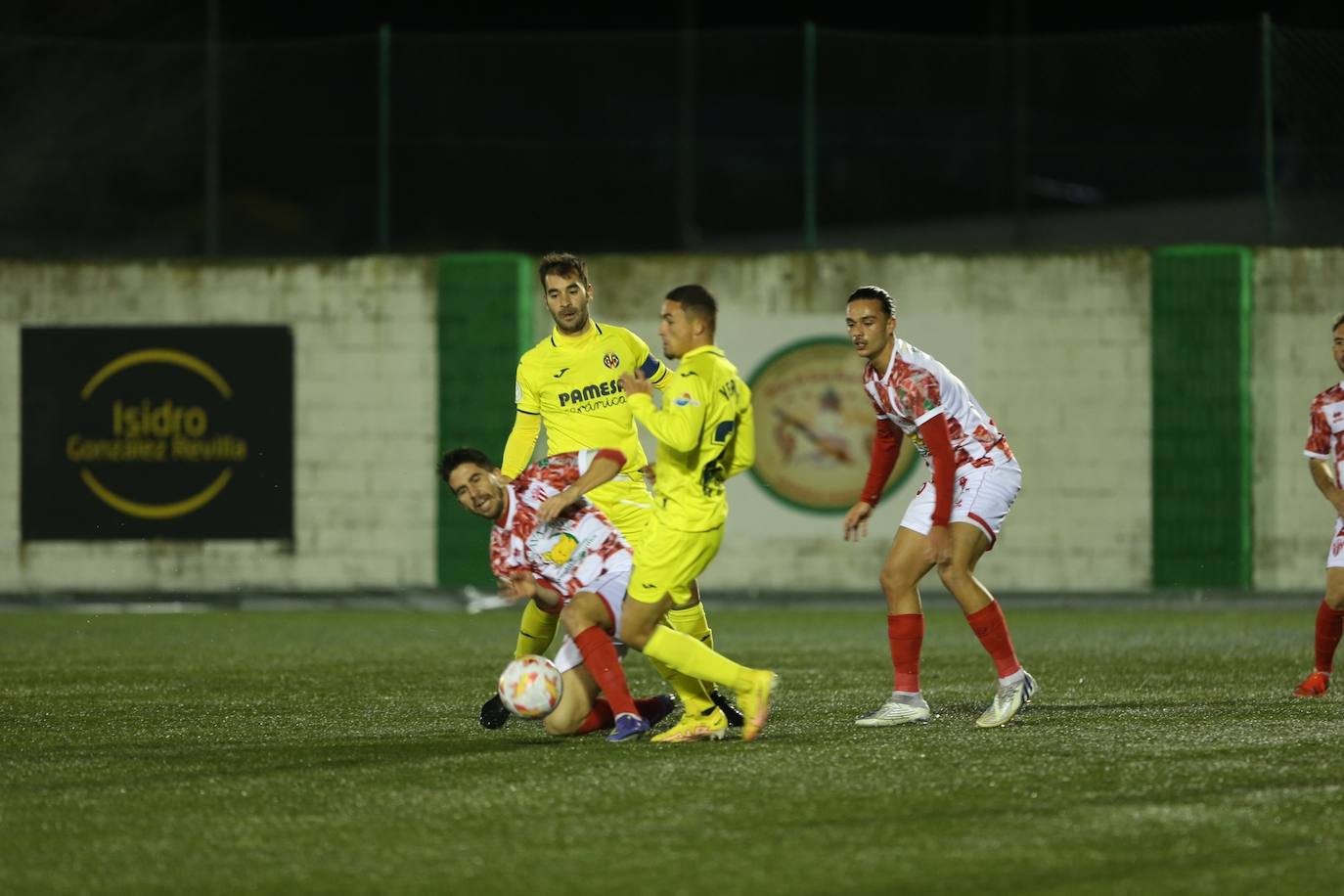 Fotos: Las mejores imágenes del CD Guijuelo-Villarreal de la Copa del Rey