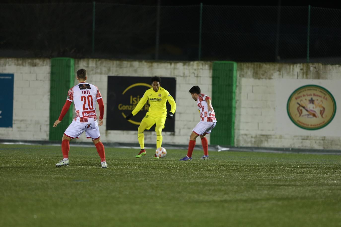 Fotos: Las mejores imágenes del CD Guijuelo-Villarreal de la Copa del Rey