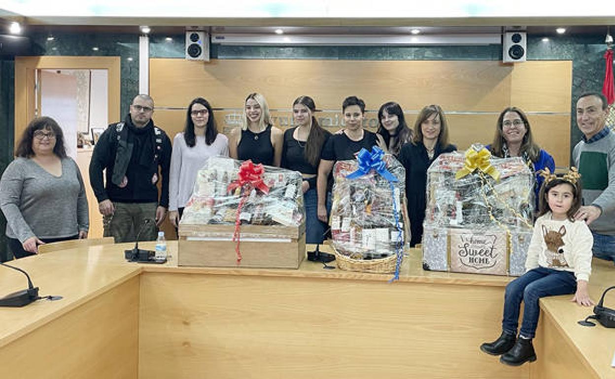 Premiados en el concurso de decoración de balcones, jardines y fachadas. 