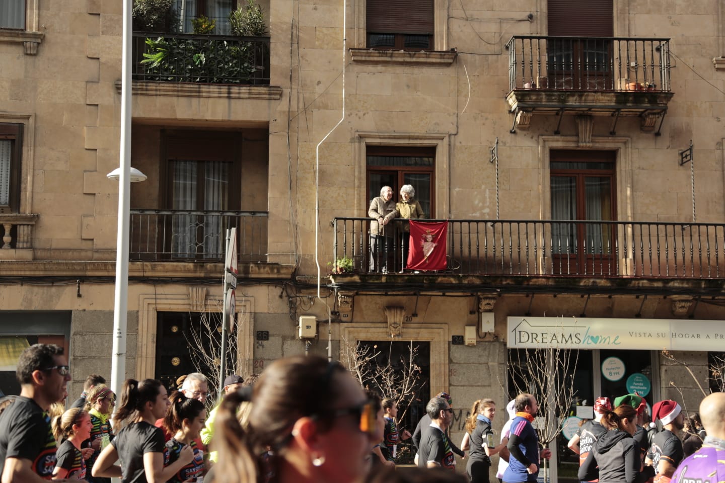 Fotos: Pablo Sánchez Gómez y Nuria Lugueros conquistan la XXXVIII San Silvestre Salmantina