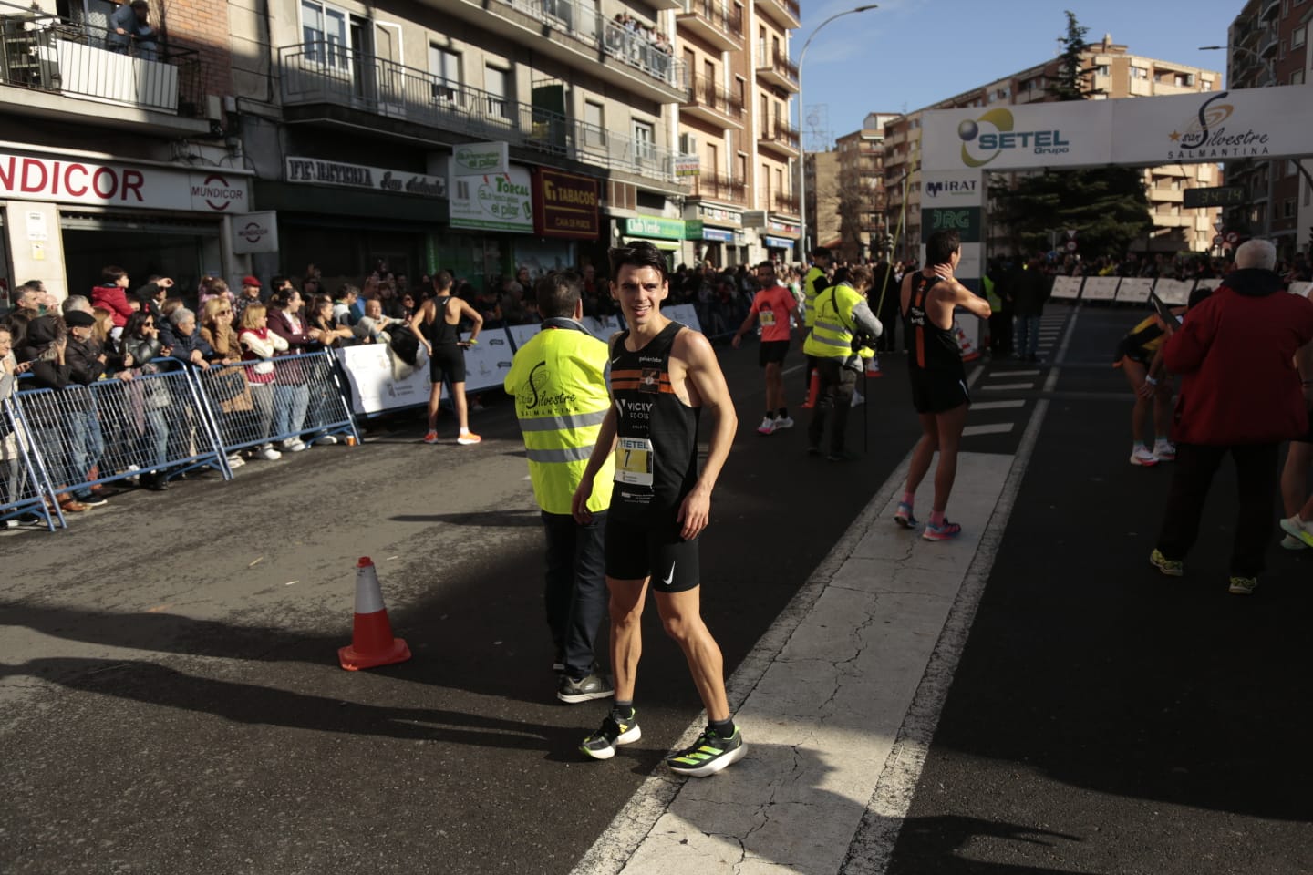 Fotos: Pablo Sánchez Gómez y Nuria Lugueros conquistan la XXXVIII San Silvestre Salmantina