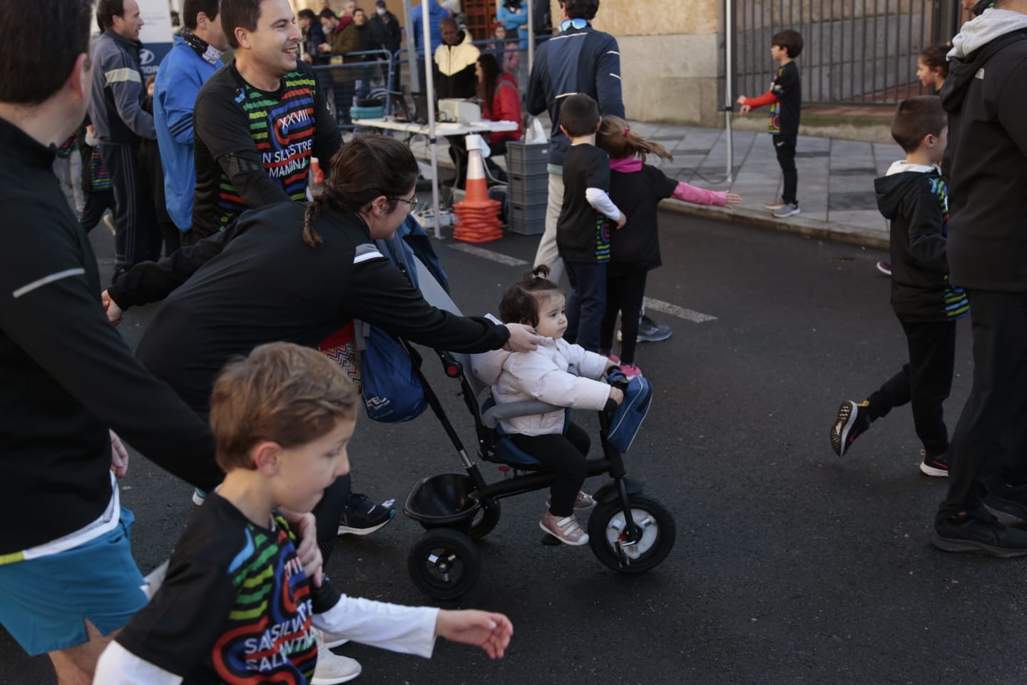 Fotos: Guillermo Perea y Paula Martínez ganan la carrera A de la San Silvestre