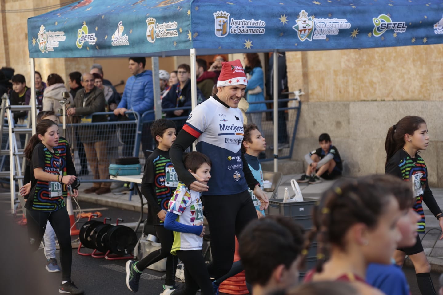 Fotos: Guillermo Perea y Paula Martínez ganan la carrera A de la San Silvestre