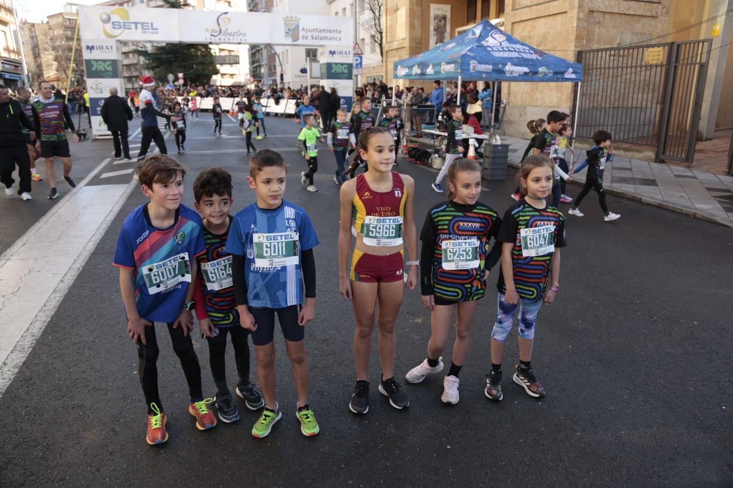 Fotos: Guillermo Perea y Paula Martínez ganan la carrera A de la San Silvestre