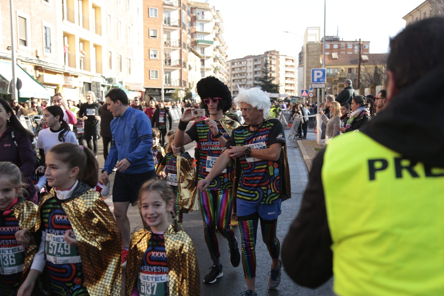 Fotos: Guillermo Perea y Paula Martínez ganan la carrera A de la San Silvestre