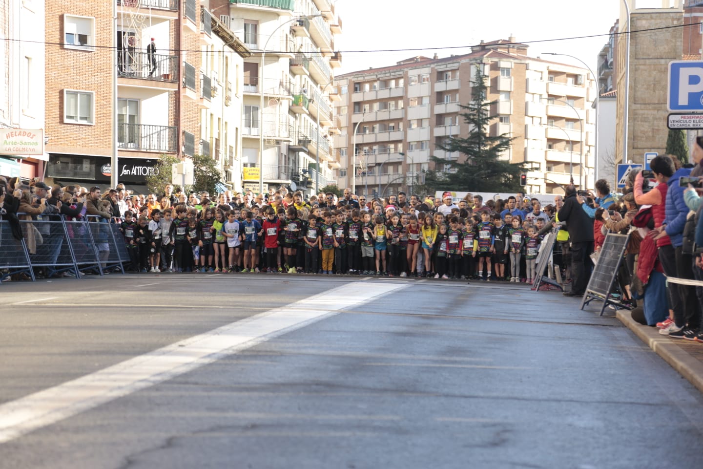 Fotos: Guillermo Perea y Paula Martínez ganan la carrera A de la San Silvestre