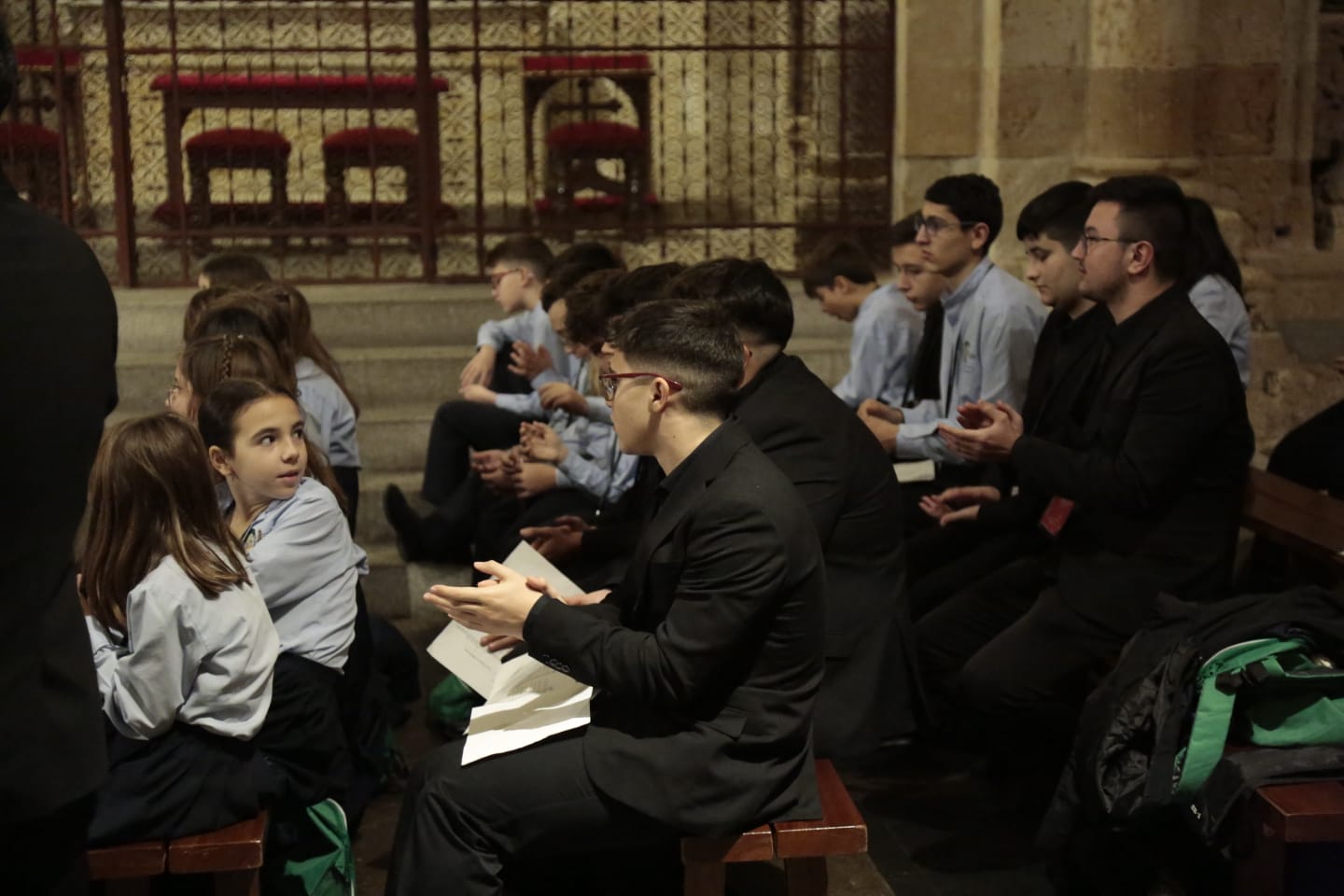 Fotos: Cantores recorren en procesión las calles de Salamanca y elogian la Navidad con un gran concierto