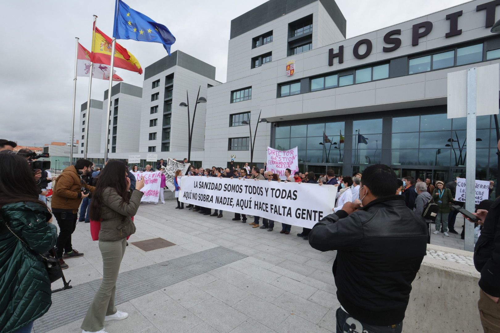 Manifestación en contra de la privatización del mantenimiento del Hospital