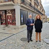 Salamanca promociona la Semana Santa con vinilos en diferentes espacios de la ciudad