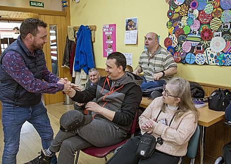 Imagen secundaria 1 - Miradas por entrenar