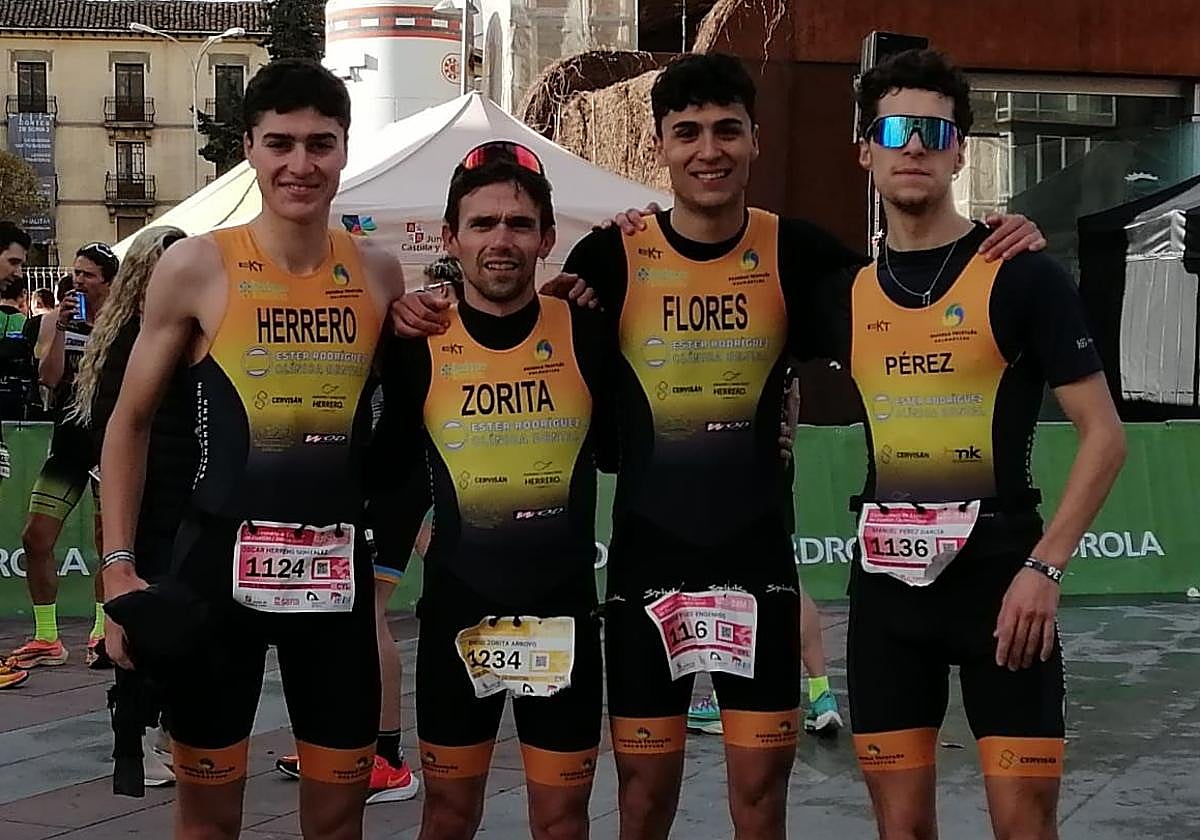 Componentes de la Escuela Triatlón Salmantina en Soria.
