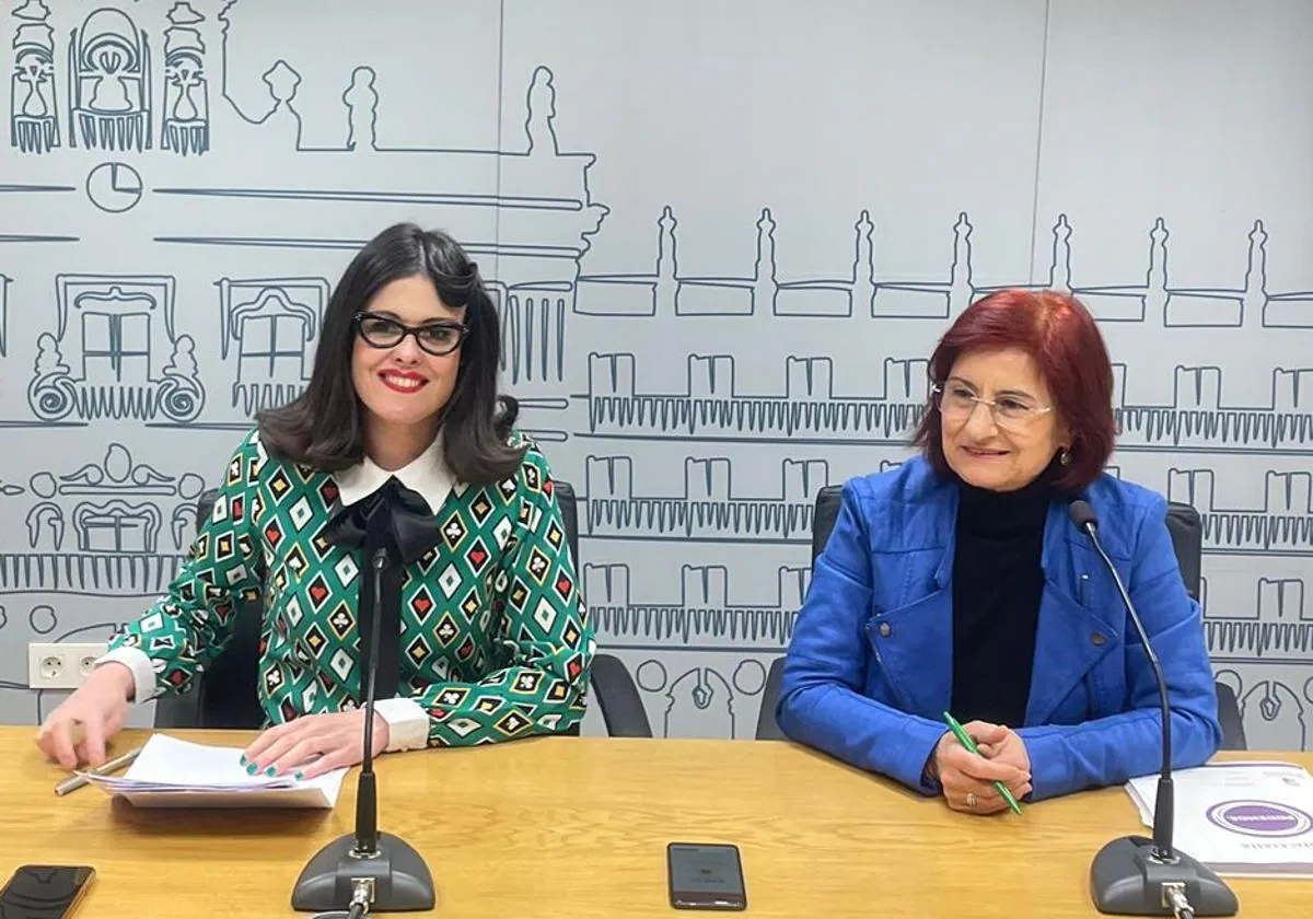 Virginia Carrera y Carmen Díez, concejalas de IU y Podemos, respectivamente.