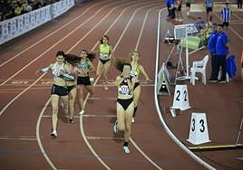 Imagen de archivo de una competición en la pista cubierta de Salamanca.