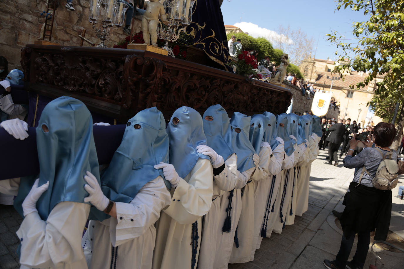 La Vera Cruz centra sus estrenos en la Virgen de la Amargura