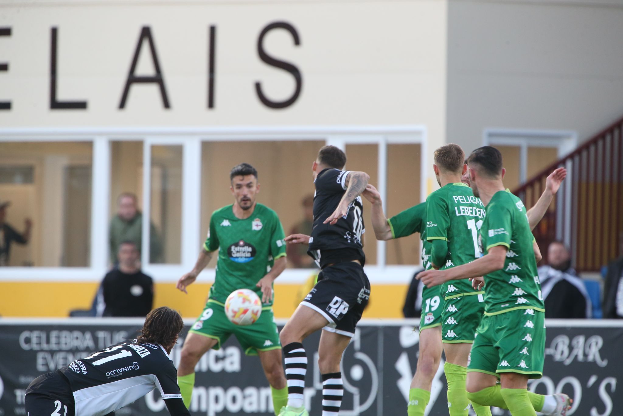 Gran remontada de Unionistas ante el Deportivo de La Coruña (2-1)