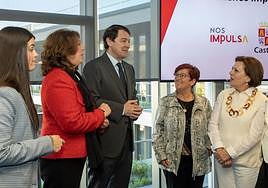 El presidente de la Junta de Castilla y León, Alfonso Fernández Mañueco, participa en el acto de presentación de las deducciones fiscales en la campaña del IRPF 2022 para los contribuyentes de Castilla y León.