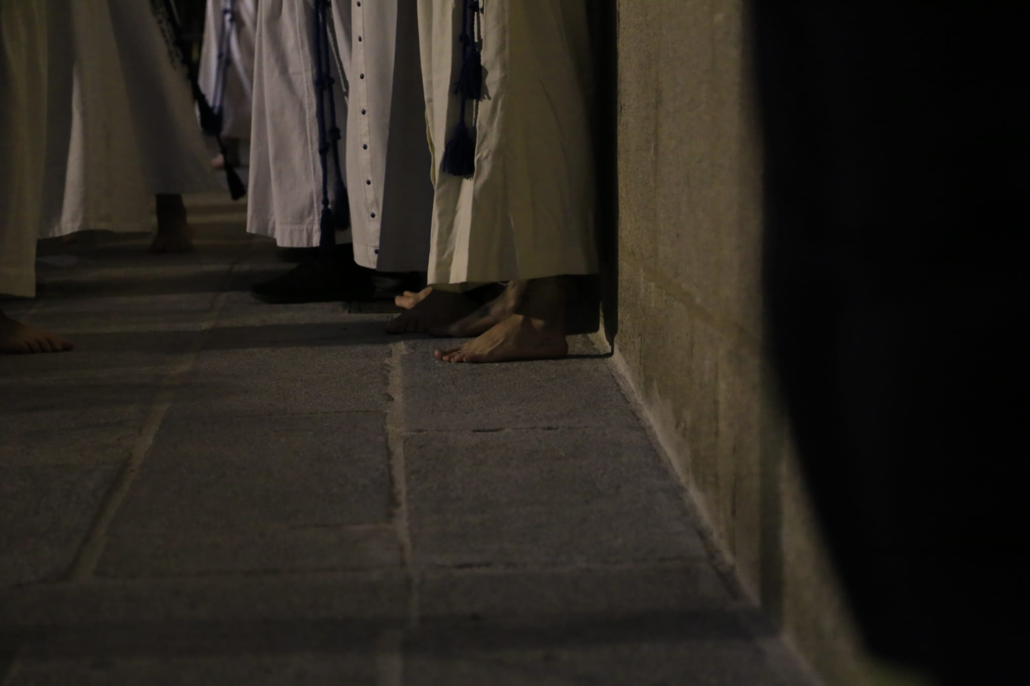 El Cristo de los Doctrinos tiñe la noche de fe y silencio