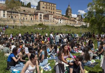 Lunes de Aguas sin excursiones desde otras ciudades ni macrobotellón