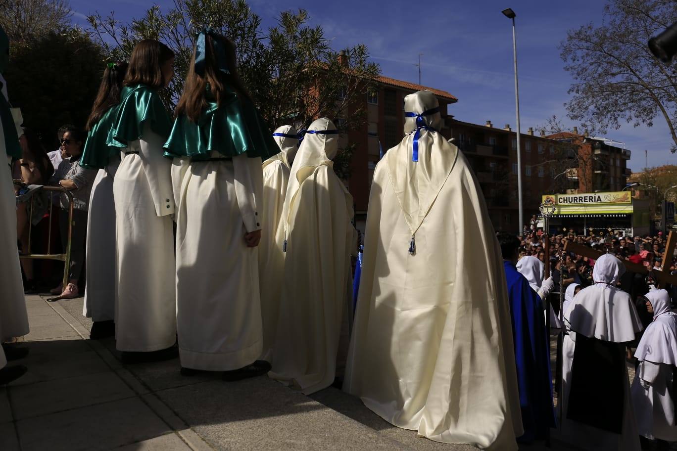 La Hermandad del Silencio recorre Salamanca en un multitudinario Sábado Santo