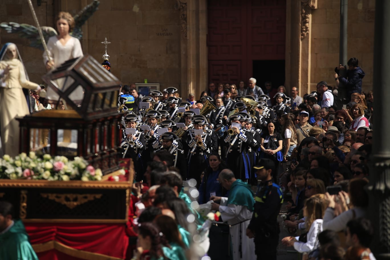 El tradicional Encuentro culmina la Semana Santa salmantina
