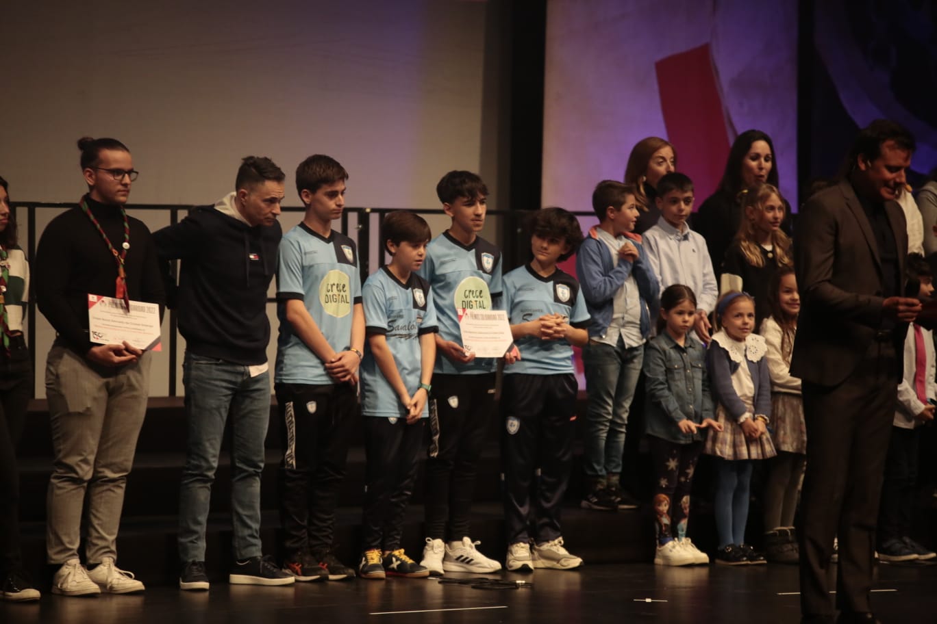 La solidaridad con Ucrania brilla en la gala de Cruz Roja