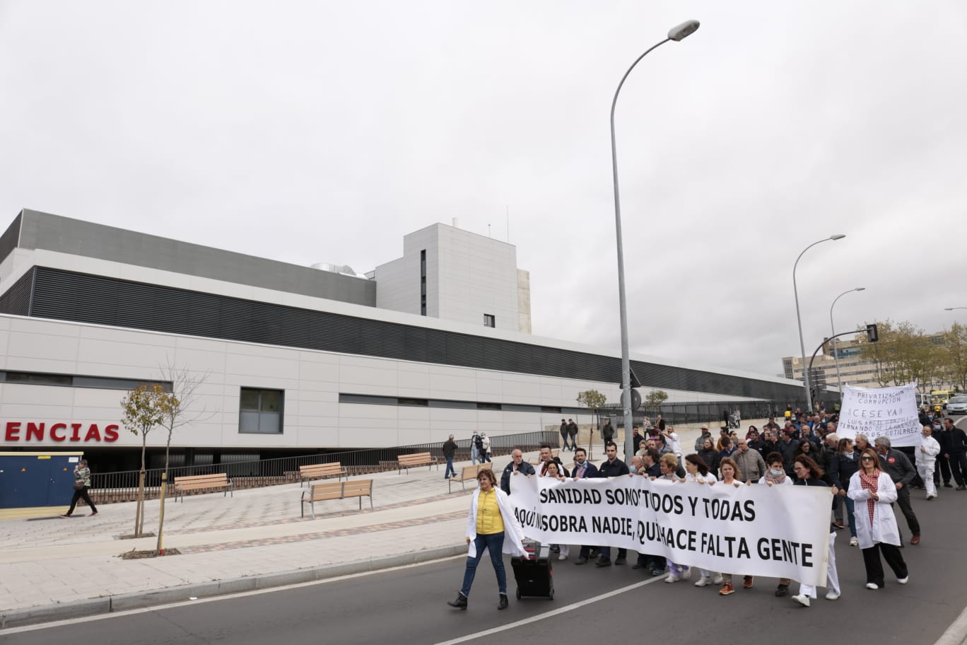 Los usuarios claman contra la privatización de los servicios sanitarios