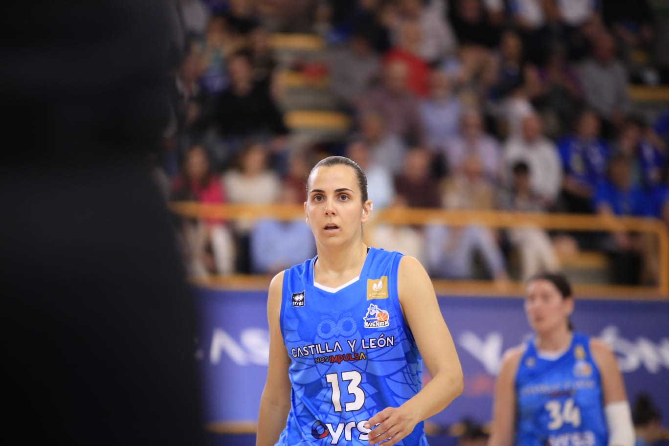 Avenida vence a Jairis y mira al playoff