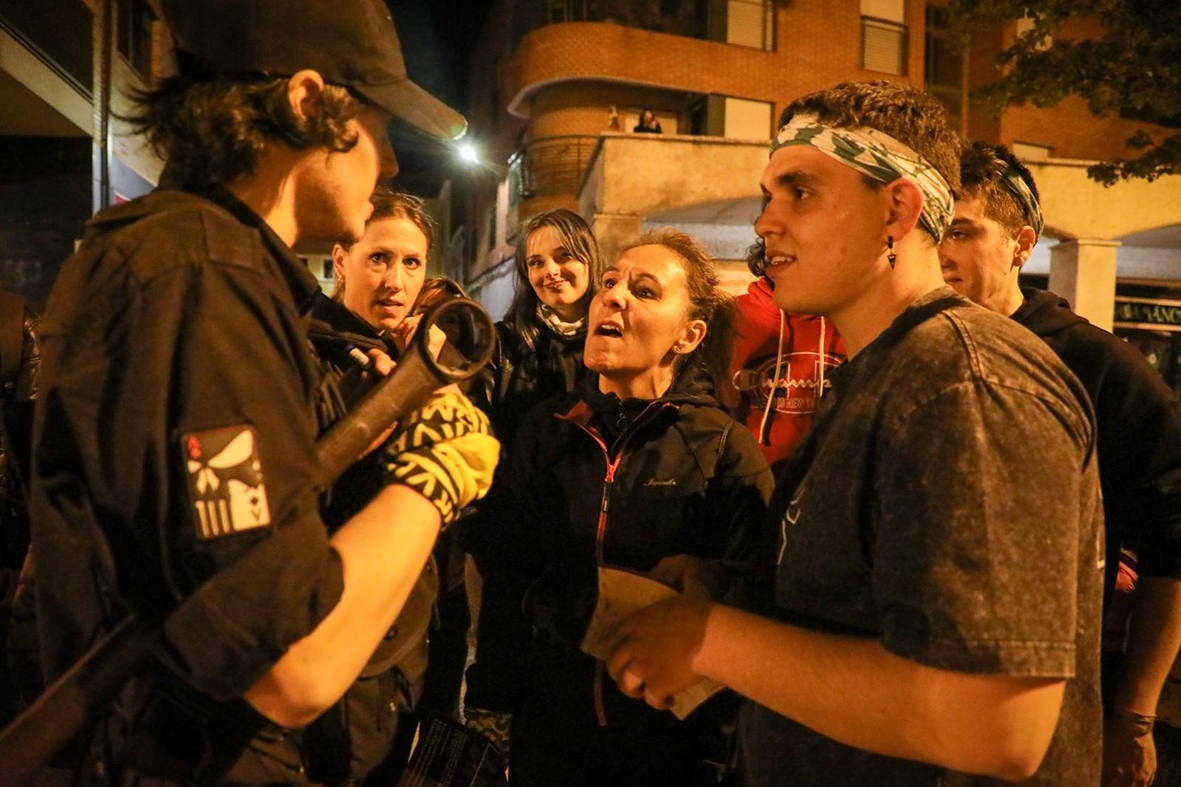 Más de 300 jóvenes participan en el juego de rol Survival Zombie en Carbajosa