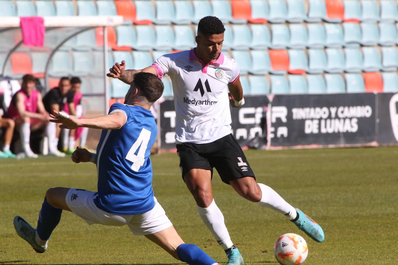 Victoria del Salamanca UDS ante el Unami en la penúltima jornada del Grupo VIII de Tercera RFEF