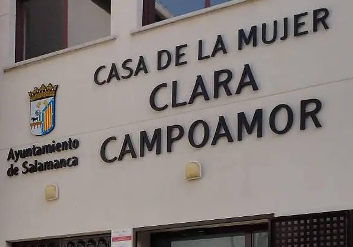 Fachada de la Casa de la Mujer.
