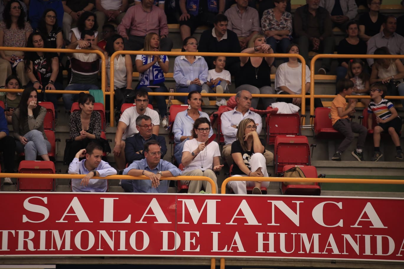 Avenida se mete en la final de la Liga ante el Barça CBS