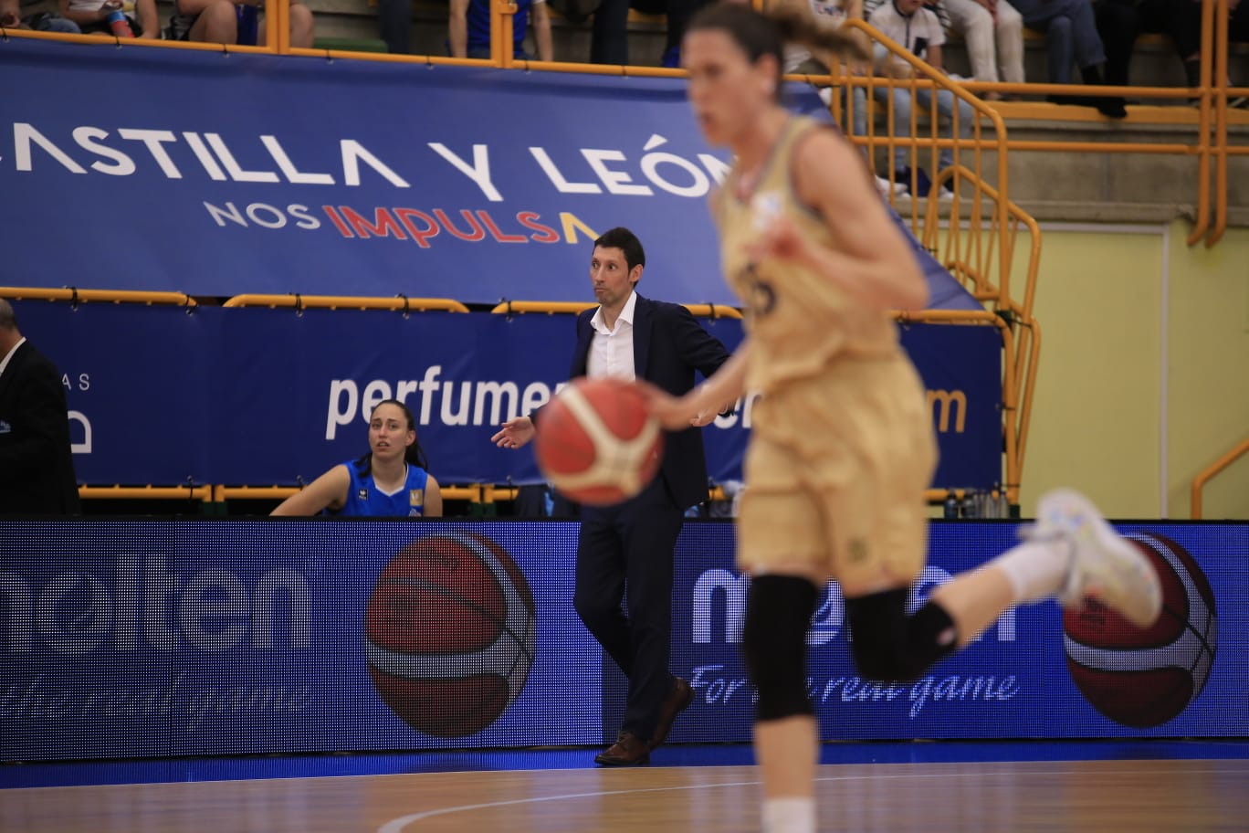 Avenida se mete en la final de la Liga ante el Barça CBS
