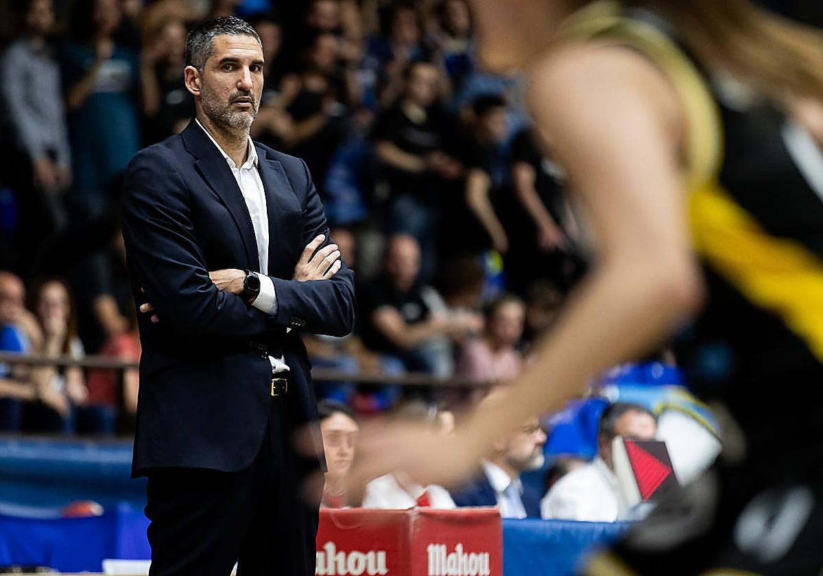 Rubén Burgos, técnico del Valencia Basket.