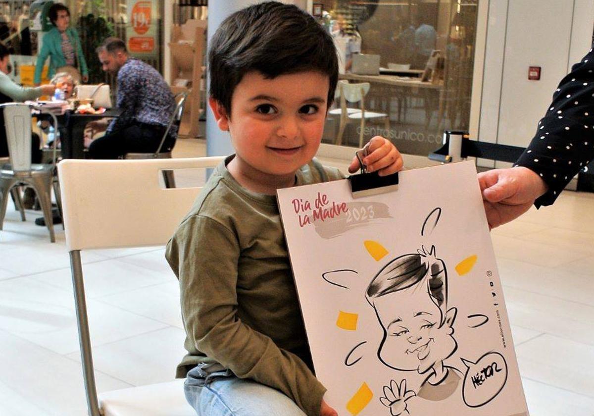 El centro comercial &#039;El Tormes&#039; acoge la primera edición de la Feria del Día de la Madre