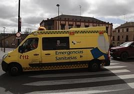 Herido un motorista de 34 años tras colisionar con un turismo en Carbajosa