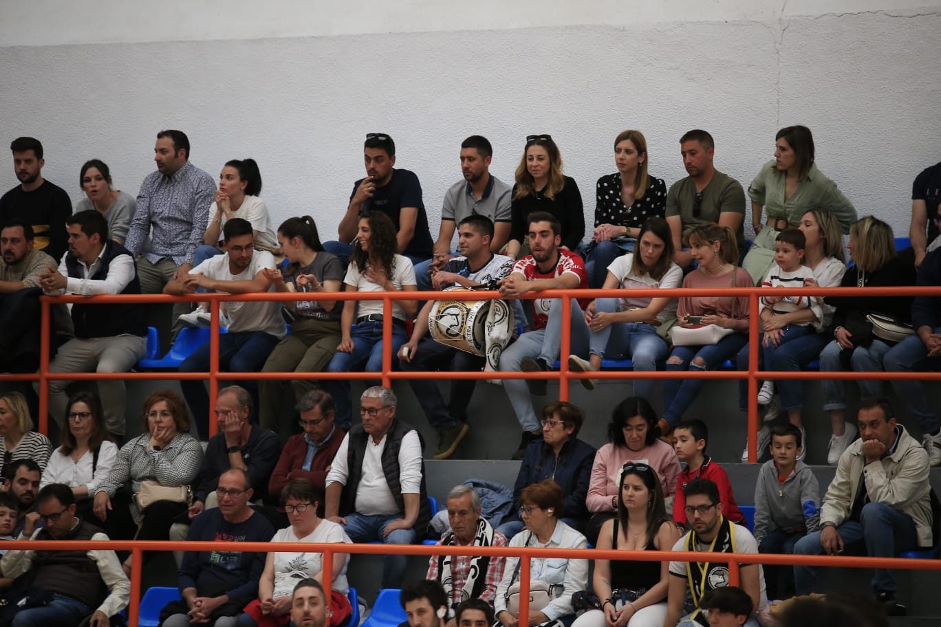 Unionistas da primero ante el delirio de La Alamedilla