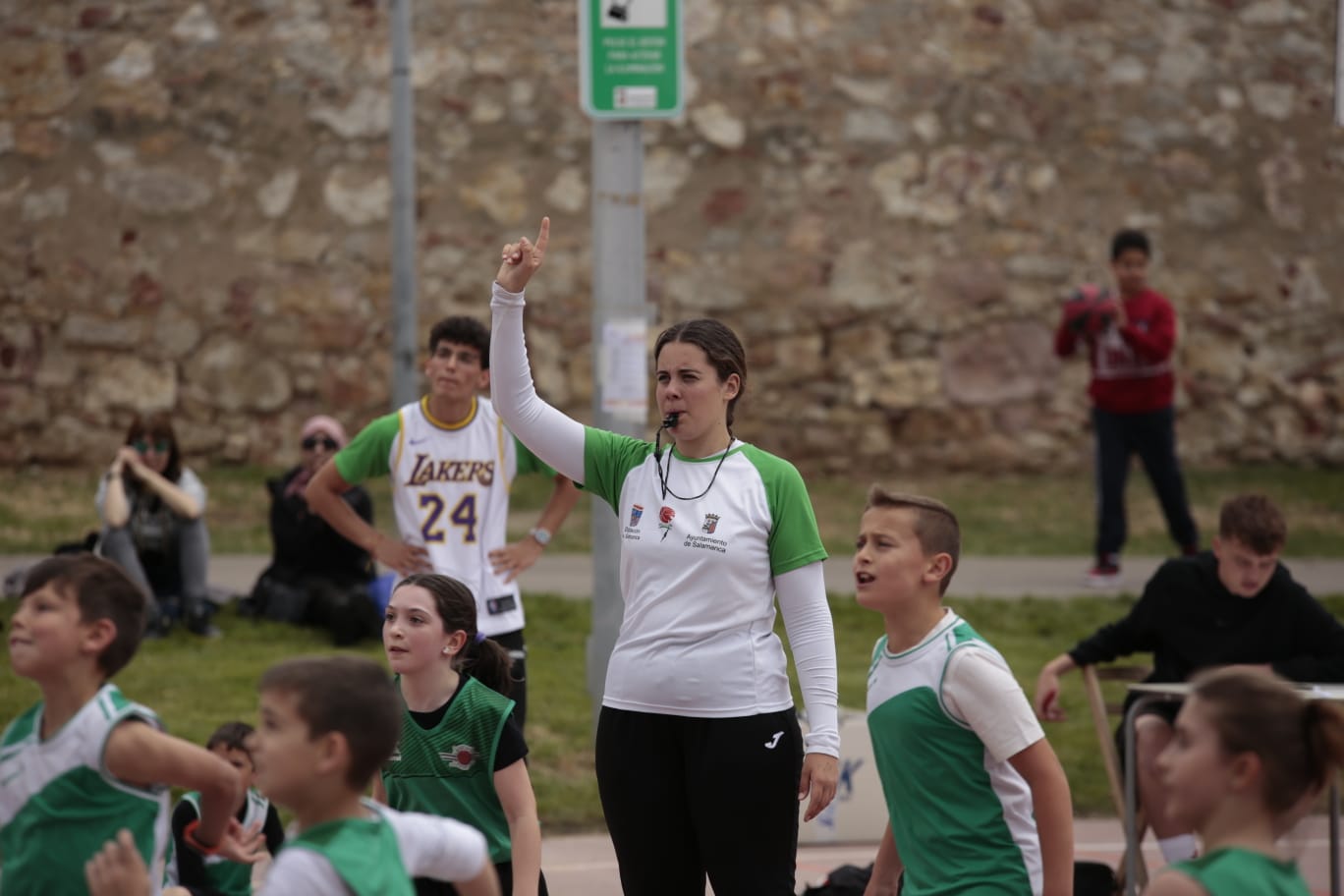 El Día del MiniBasket reúne a 800 chavales en Jesuitas