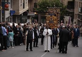 Salamanca rinde culto al Cristo de los Milagros